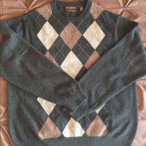 100% Paola Mondo Cashmere Argyle Sweater